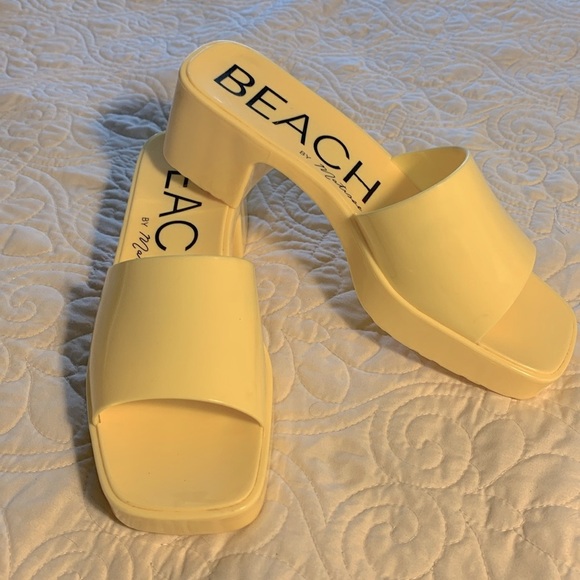 Matisse Shoes - Beach by Matisse Platform Jelly slide sandals size 9